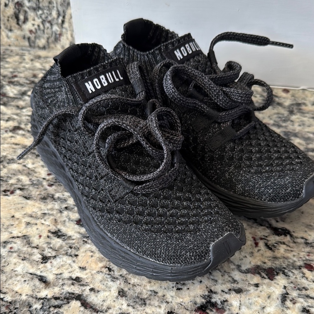 NOBULL running Black All Day Knit with Reflective System